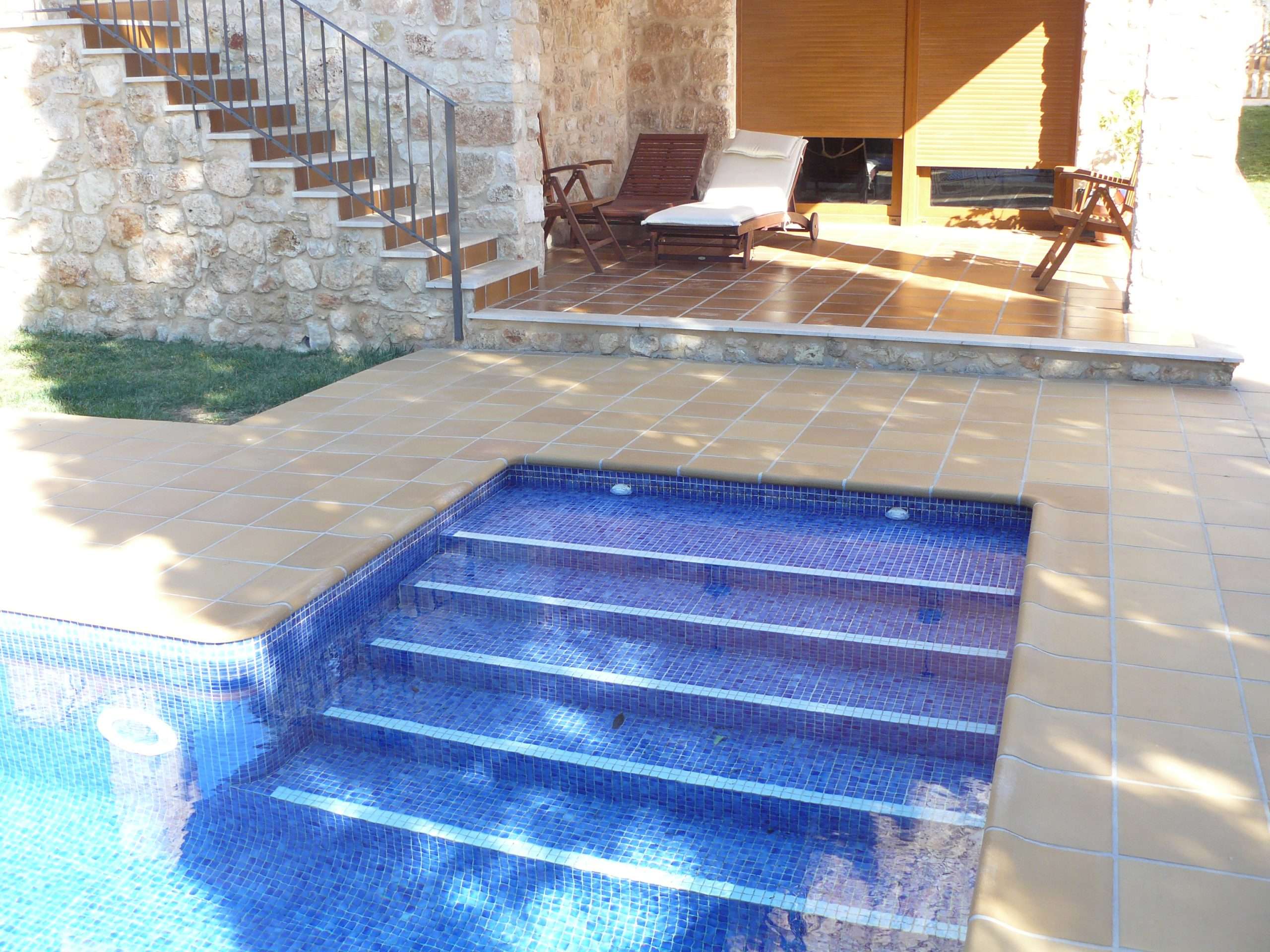 Concrete pool built by Batecs in Valencia