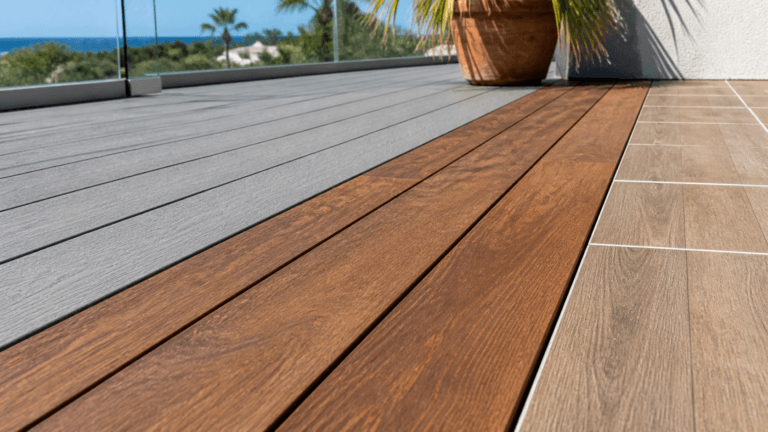 Tarima exterior: composite vs madera vs porcelánico, cuál aguanta mejor y sale más a cuenta