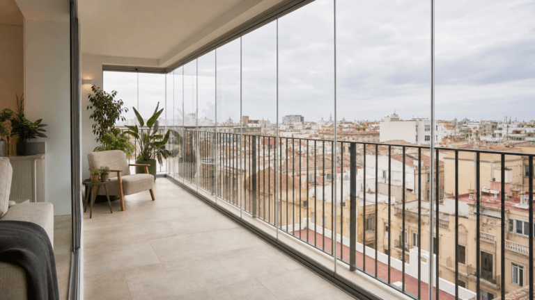 Cerramiento de terraza: 5 errores que disparan el presupuesto (y cómo evitarlos)